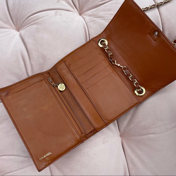 Chanel Interlocking CC Goatskin 1997-1999 Wallet on Chain in Tan - Picture 5 of 16